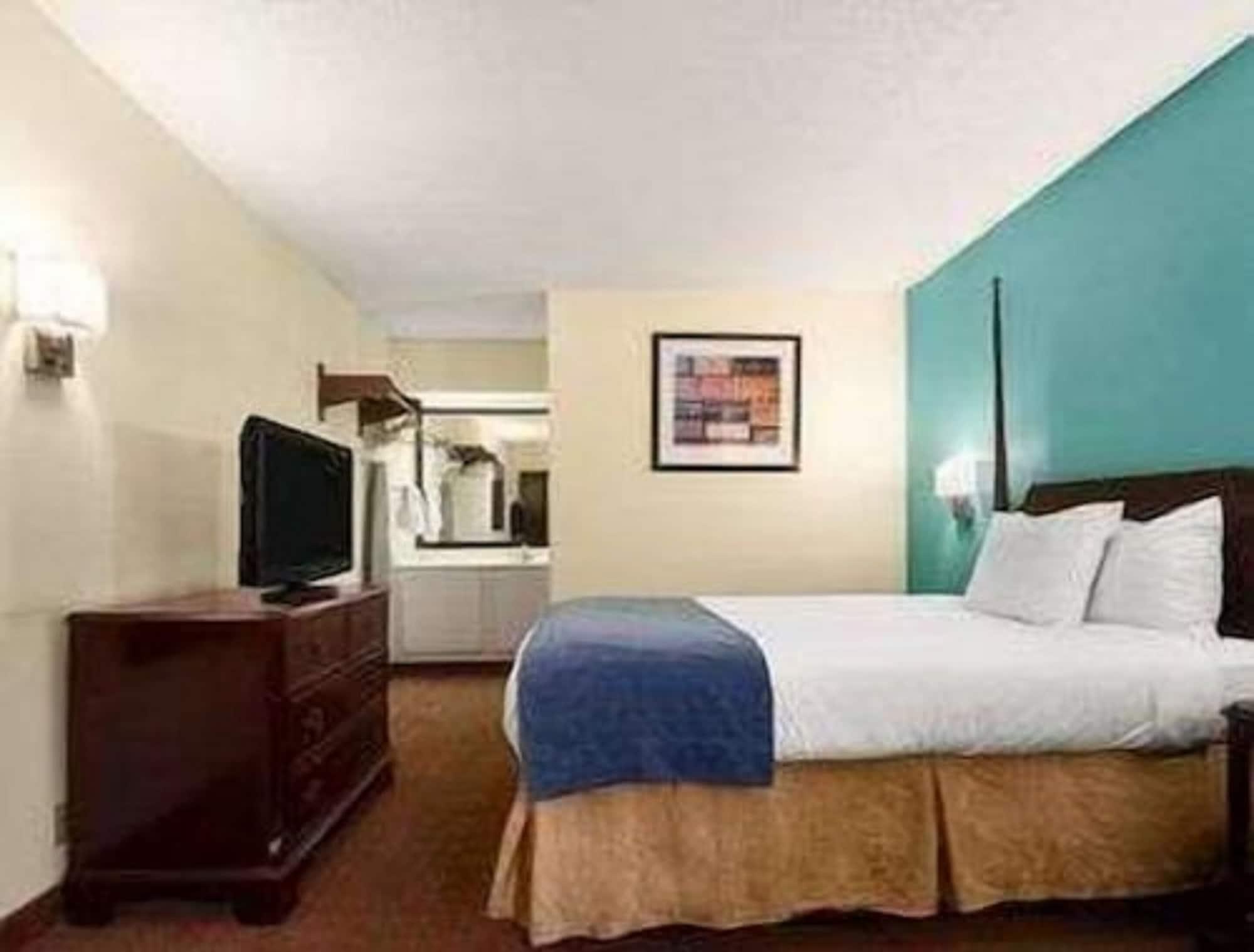 Baymont Inn & Suites By Wyndham Firenze Esterno foto