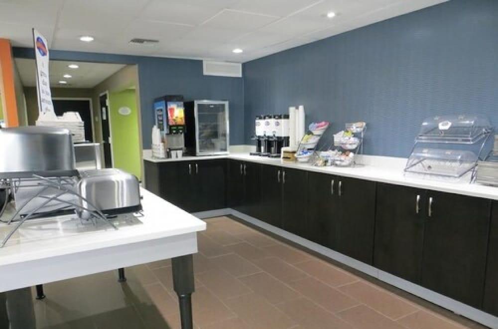 Baymont Inn & Suites By Wyndham Firenze Esterno foto